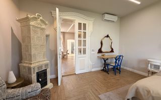 Apartament  modern cu 2 camere in cladire istorica– Zona Sinaia - Poză 10