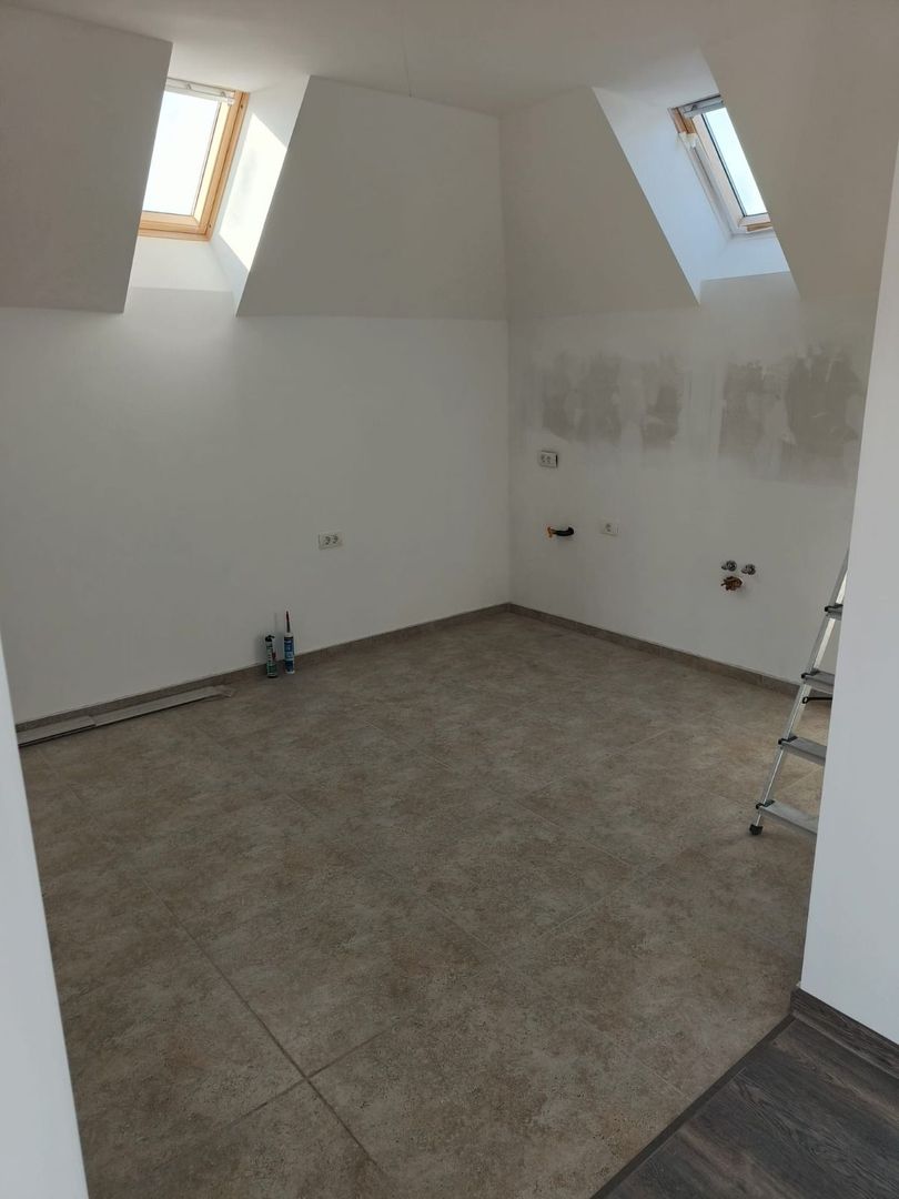 Studio cu vedere panoramică asupra Brașovului - Poză 2