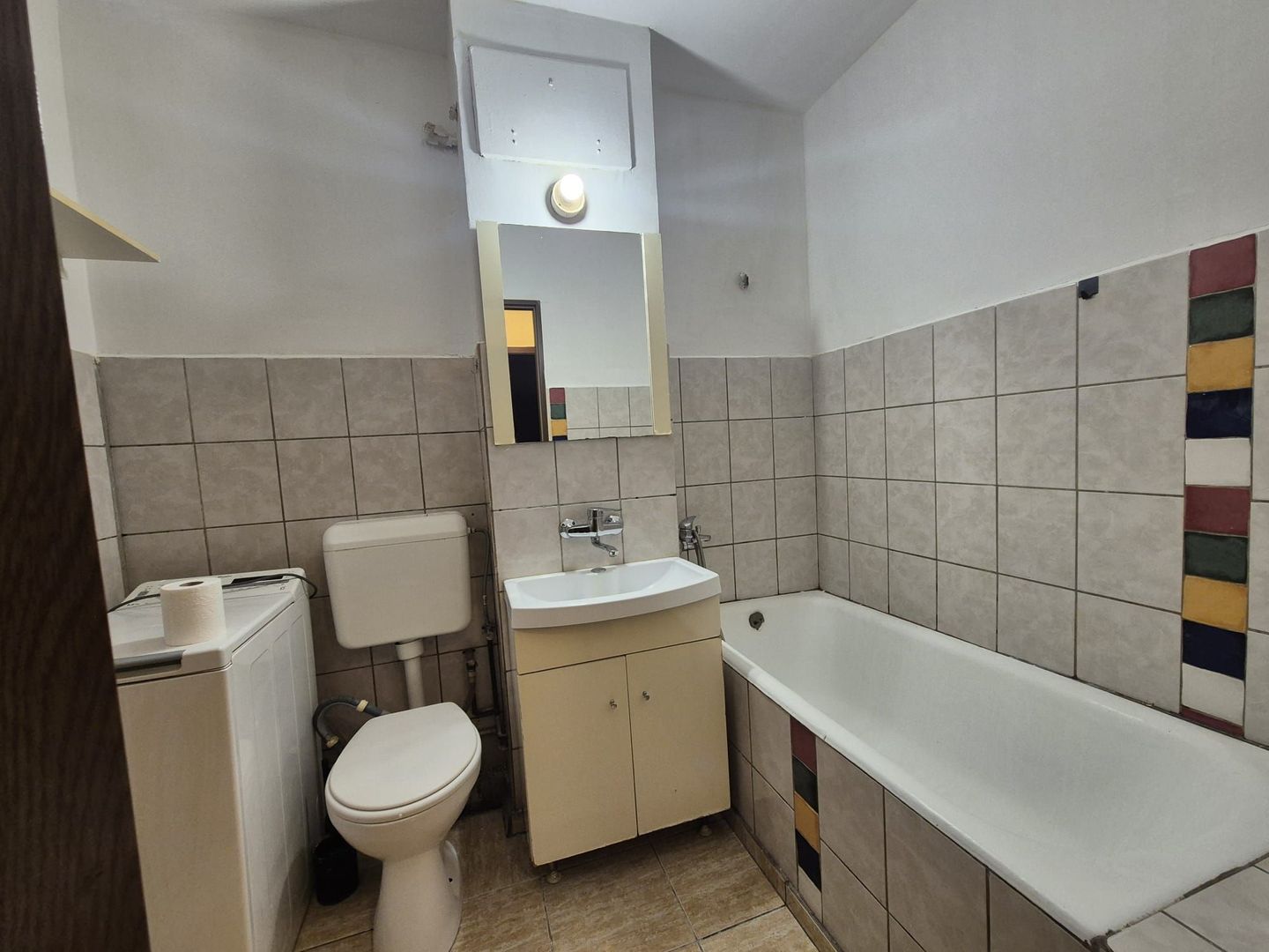 Vlahuta, garsoniera sectiune mare - Poză 8