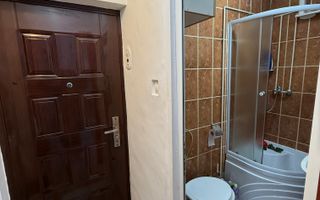 Garsonieră 24 mp - renovată, mobilată și utilată complet - Campina - Poză 11