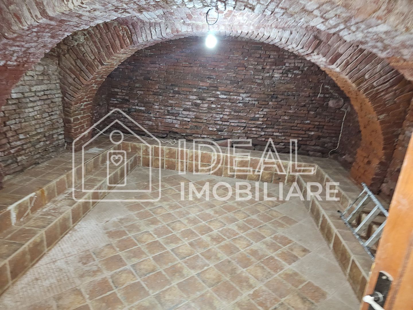 Casa Individuala cu 7 camere Mobilata si Utilata, zona Turnisor - Poză 26