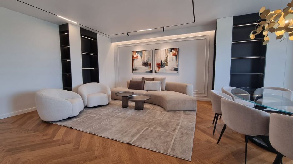 Locație Rară! 3 Camere High-End cu Vedere Spre Parcul Copiilor - Poză 14