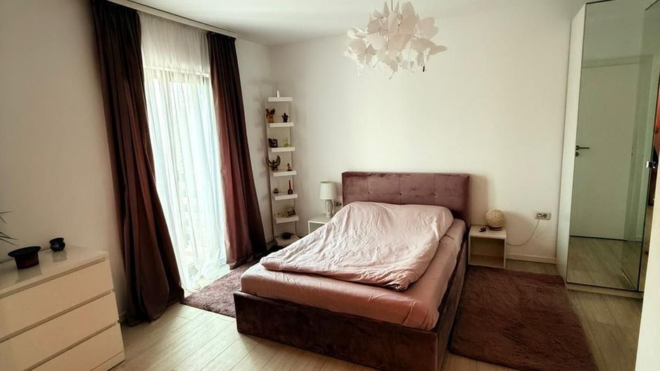 Piscină | Mobilată complet | Panouri solare | 3 băi și terasă închisă - Poză 14