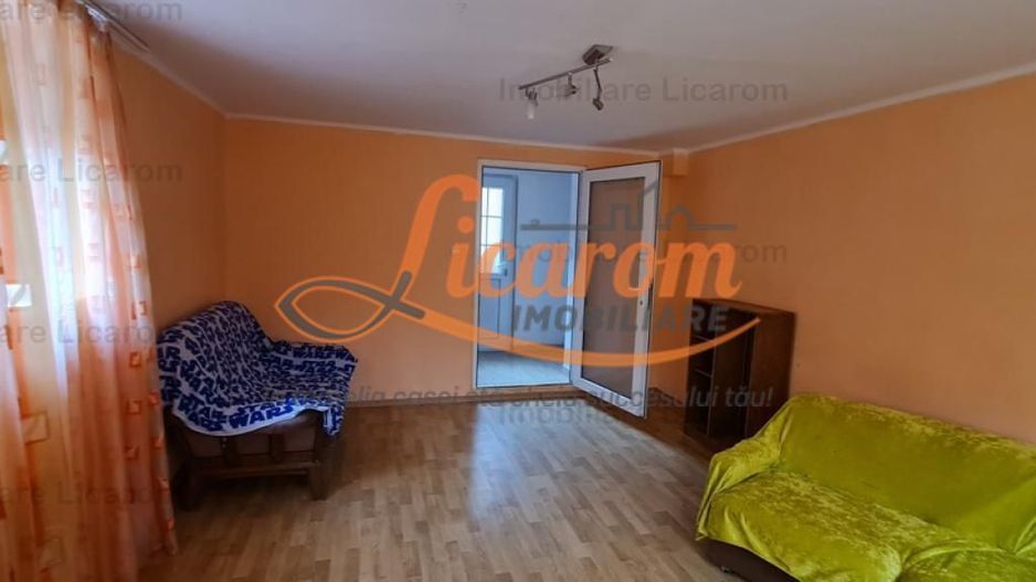 Casa individuala cu 2 apartamente, 6 camere,teren 403 mp,ASTRA. - Poză 3