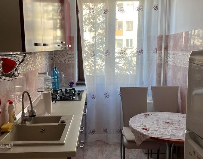 Apartament 2camere, mobilat complet, 50m metrou Drumul Taberei - Poză 4