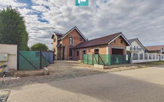 Casă la roșu D+P+M cu teren de 552 mp în Zădăreni - Poză 1