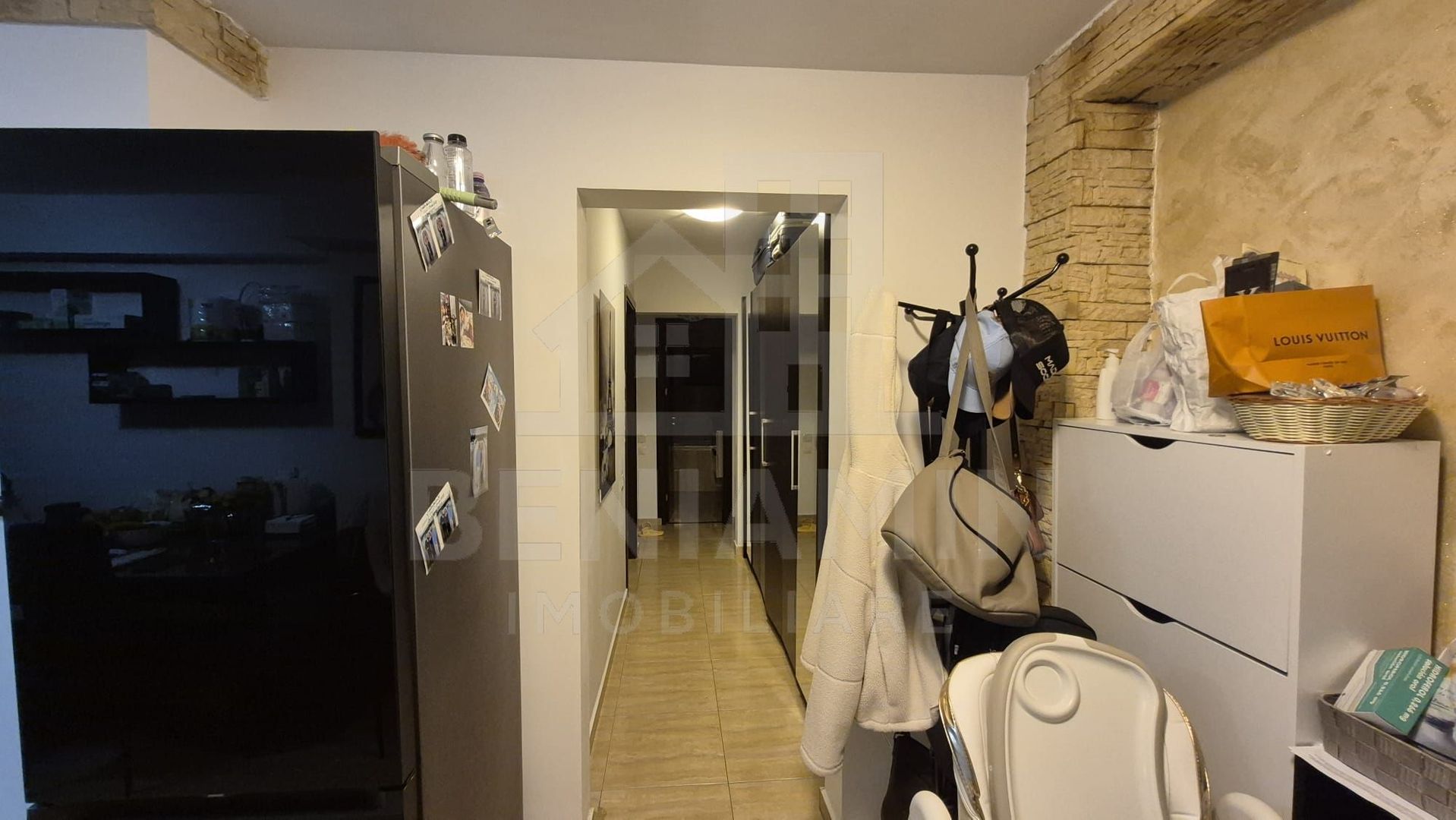 3 camere-etaj 4-68MP- Centrala Termica-Aer Conditionat-zona Ciuperca - Poză 8
