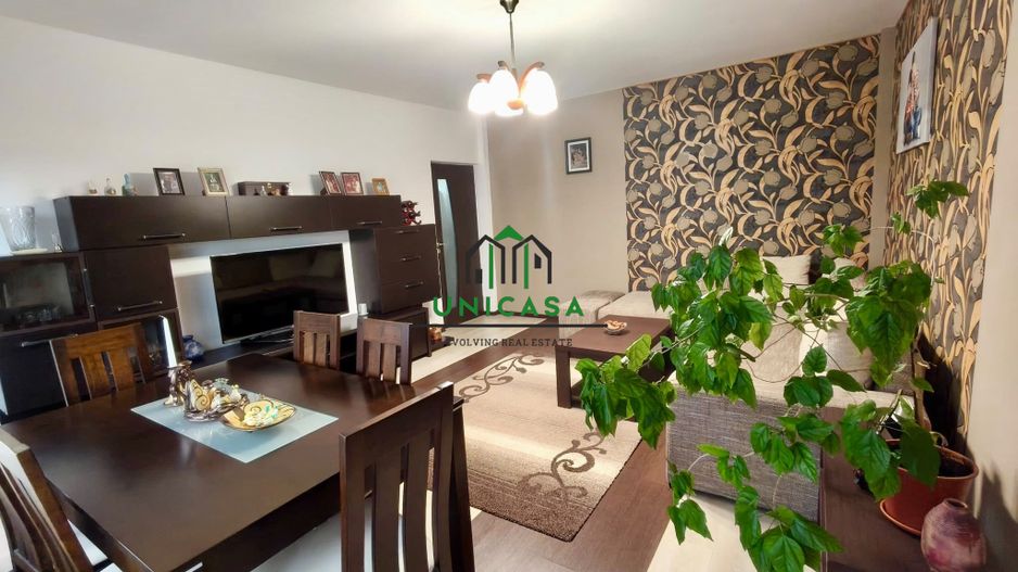 Apartament de inchiriat / 3 camere/ loc de parcare privat - Poză 3