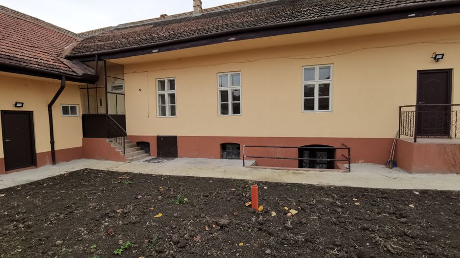 Casa singur in curte-zona Girocului - Poză 15