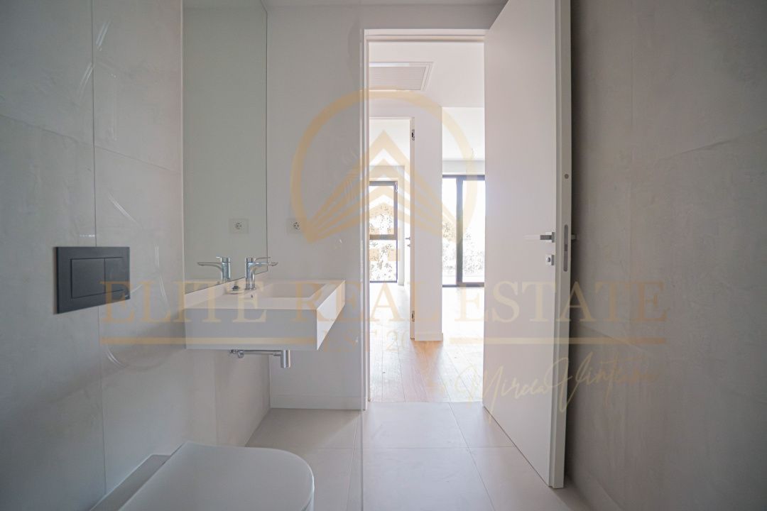 Stațiunea Mamaia - Vânzare apartament cu 2 camere, 2 bai cu vedere la mare. - Poză 22