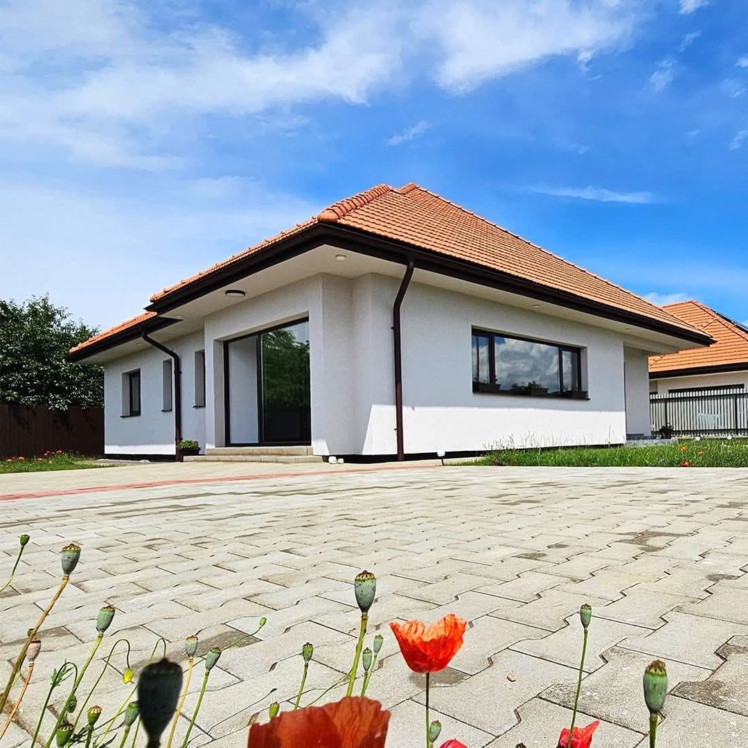 Casa Moderna La 6km de Brasov - Poză 1