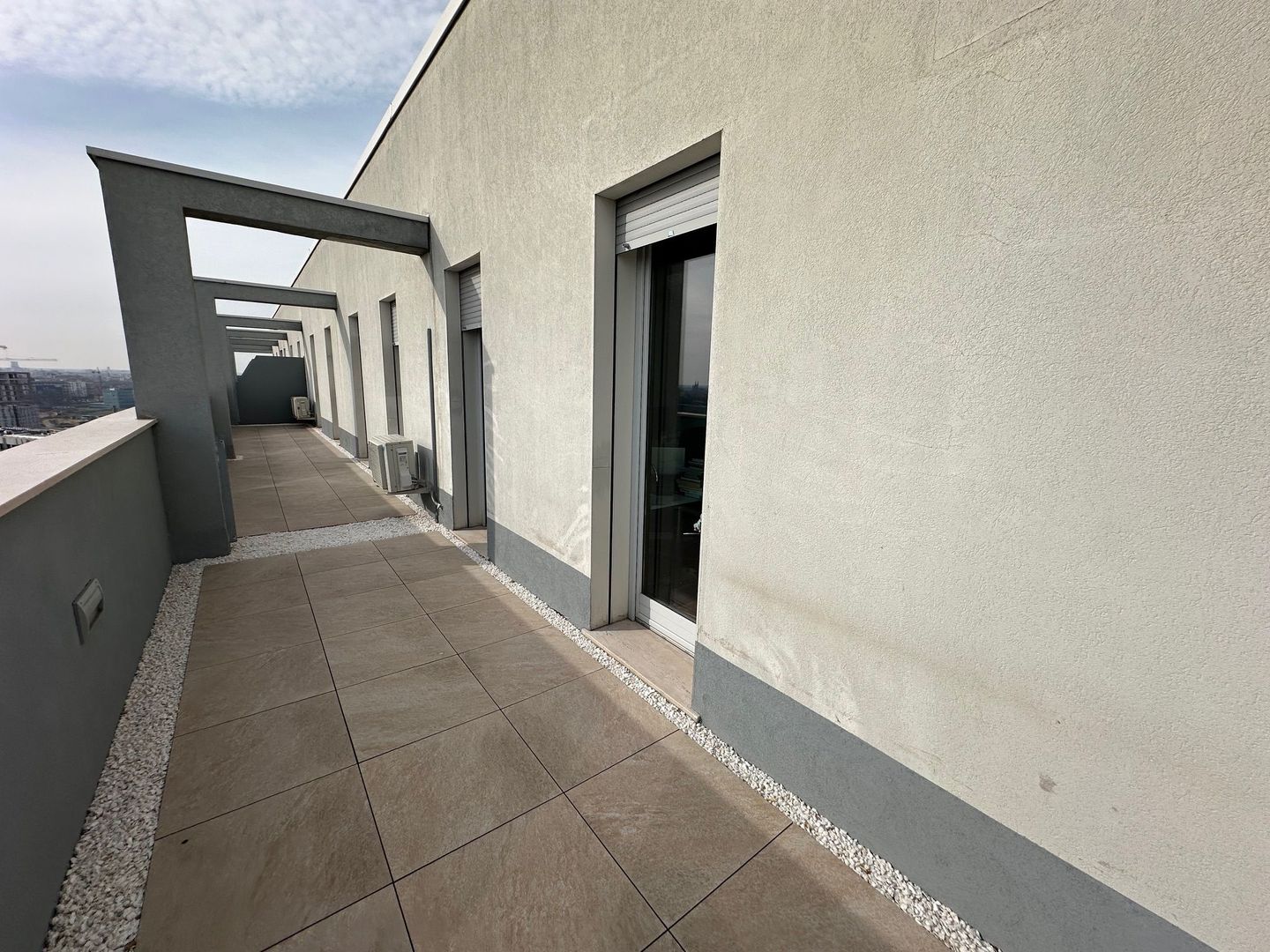 Birouri , cladire noua, zona centrala - Poză 14