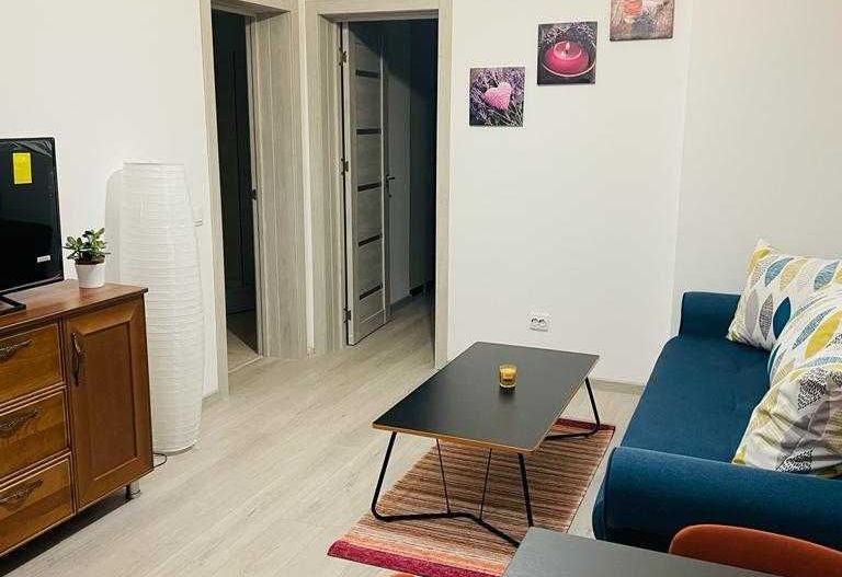 Închiriez apartament 3 camere, Mihai Bravu, centrală bloc, metrou 1min - Poză 2