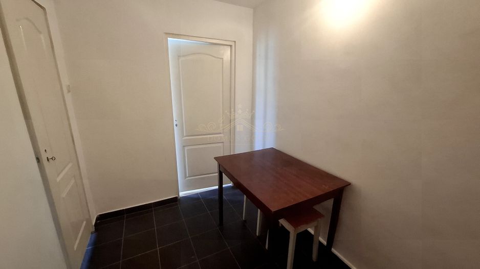Vind urgent apartament in Turda . - Poză 22