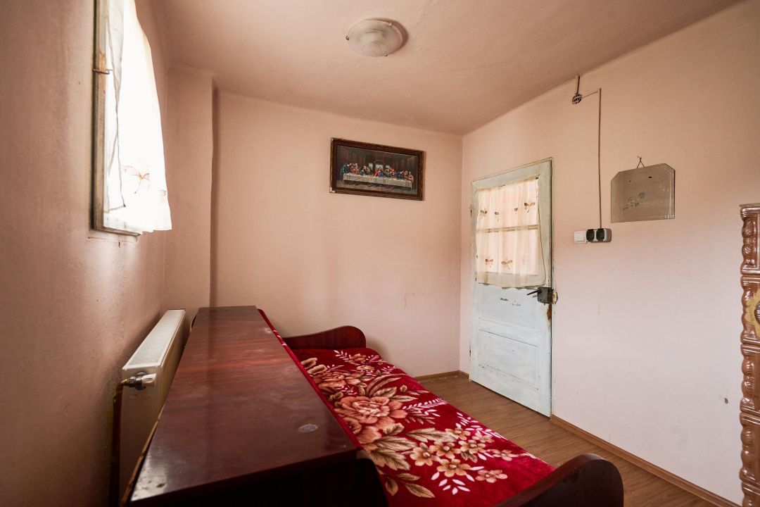 Casa in Leresti, la strada principala, cu rau in spate | teren 831 mp- Campulung - Poză 8