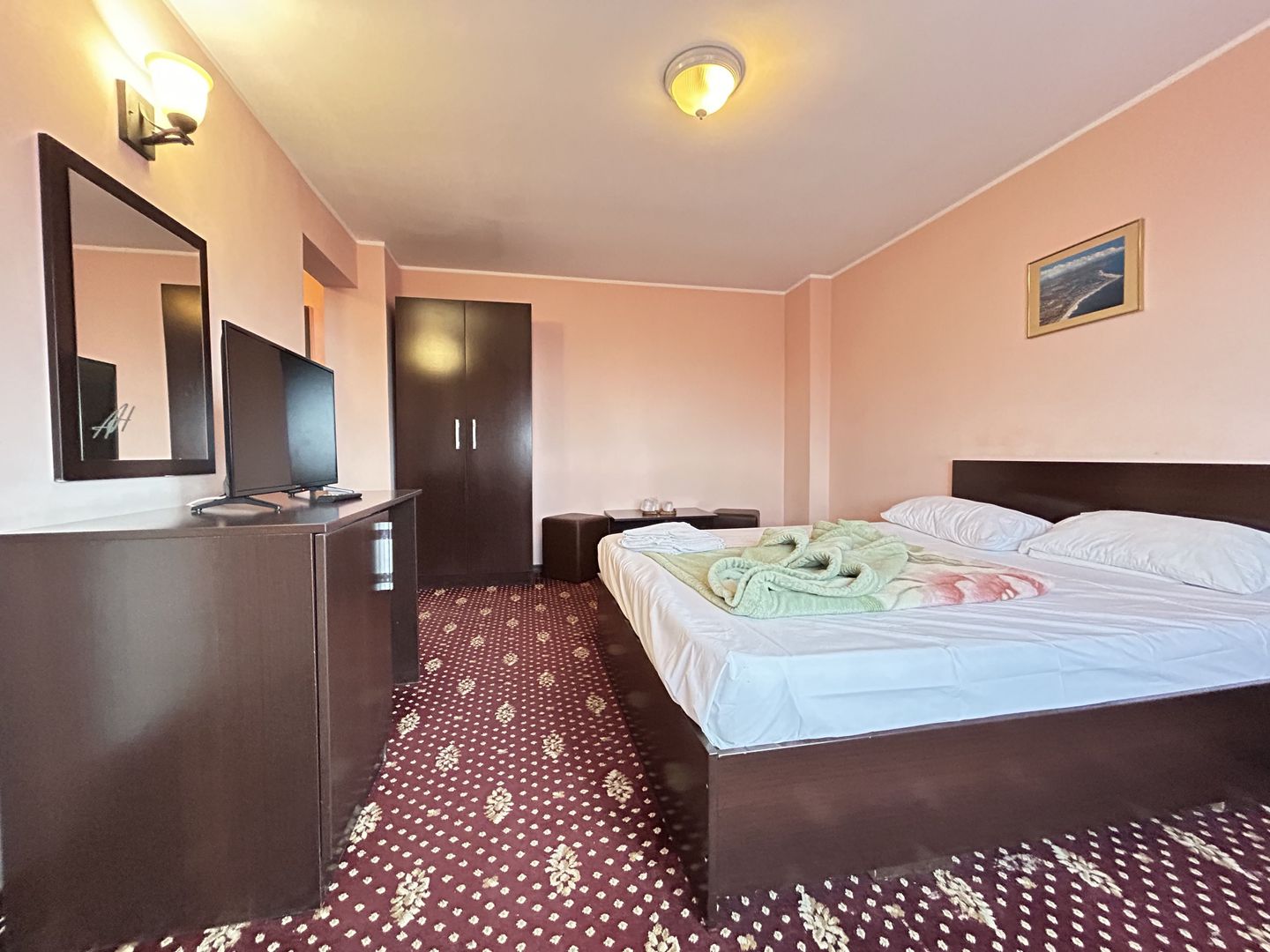 Hotel Austin D+P+3E de inchiriat - ideal birouri/clinica/scoala soferi - Poză 8