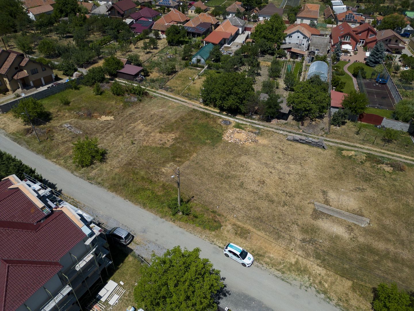 Loc de casă în Sânleani 412mp - Poză 2