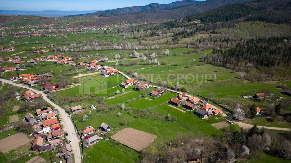 Teren intravilan, 1100 mp - Localitatea Zagon - Poză 10