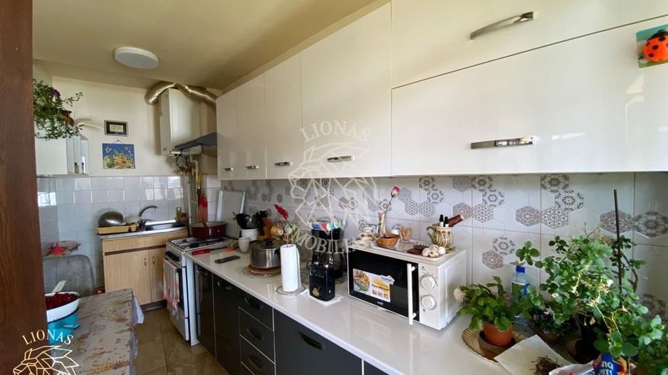 Casa 4 camere 170 mp-teren 1600 mp-terasa-gradina-Nasaud Central - Poză 2
