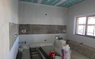 CASĂ NOUĂ – CUMPĂNA | 610 MP TEREN | UTILITĂȚI | STRADĂ ASFALTATĂ - Poză 7