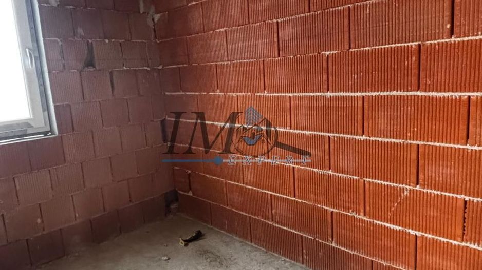 Casa de vanzare la rosu in zona Roica cartier Micesti Alba Iulia - Poză 3