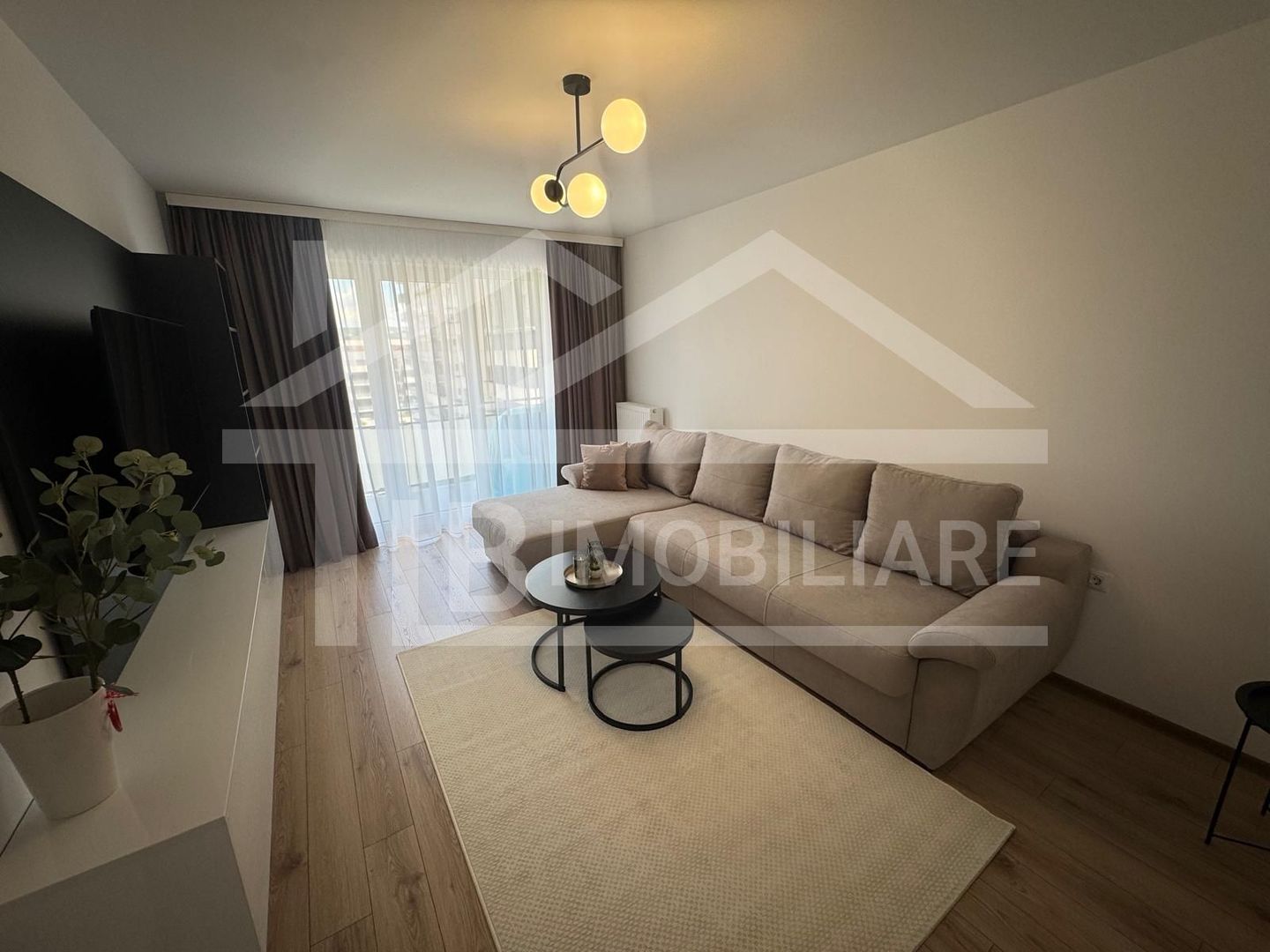 Apartament cu 2 camere, 60mp, decomandat, parcare,  Zona Maurer Residence, - Poză 1