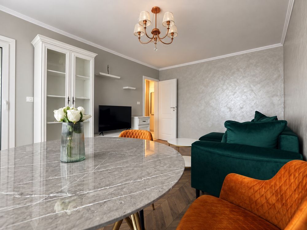 Girocului–Salcâmilor | 3 Camere | 67 mp | 2 Băi | Renovat | Mobilat | Boxa - Poză 1