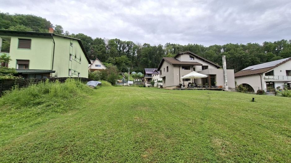 Teren intravilan 1203 mp Bascov-Florea zona Superba - Poză 2