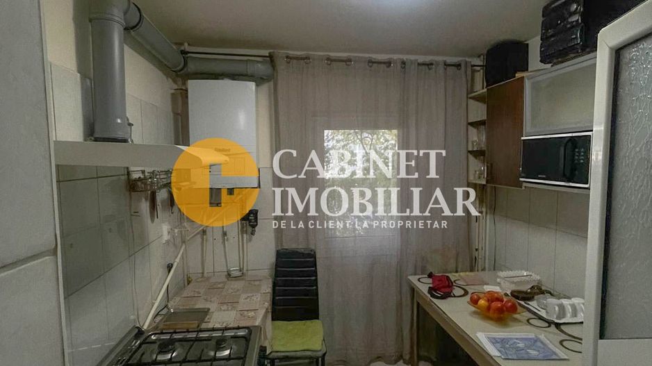 Apartament 4 camere decomandat - Poză 6