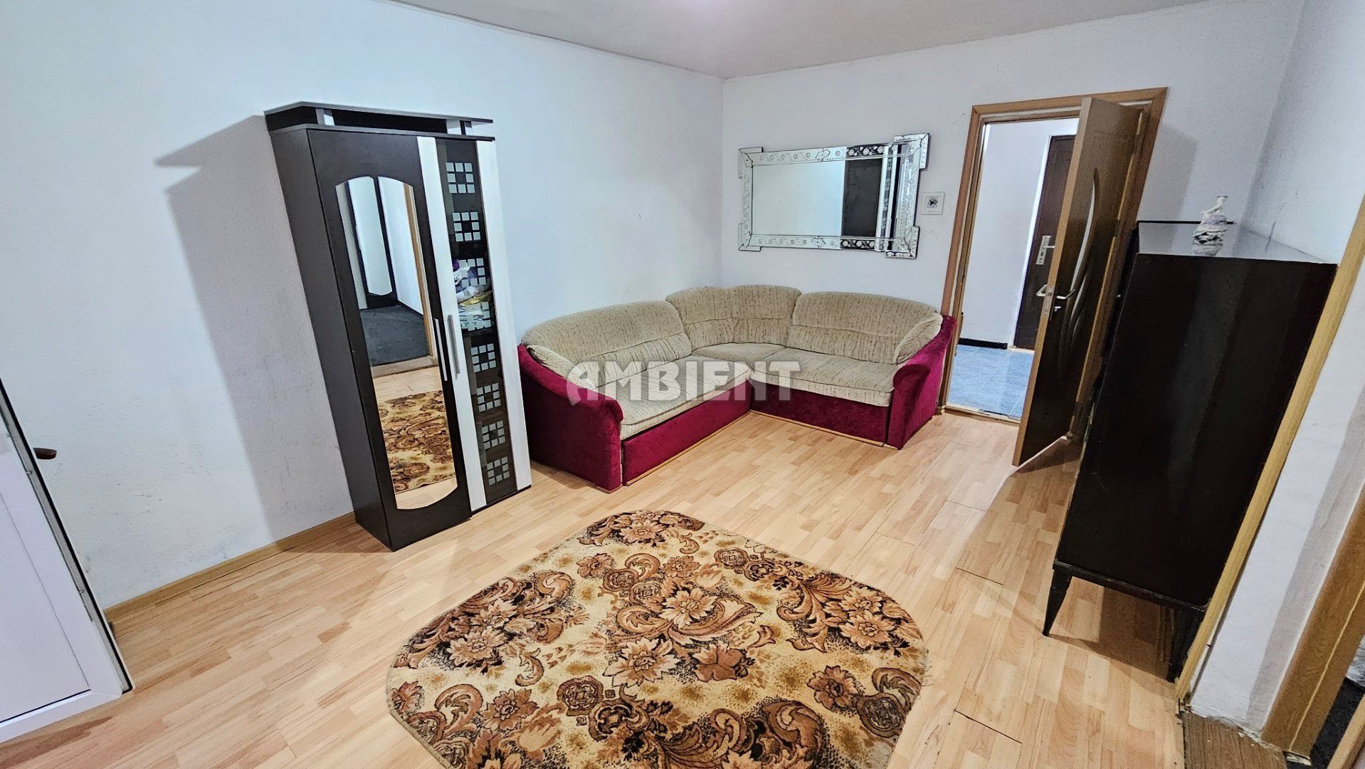 DE VANZARE - Apartament cu 2 camere, mobilat și utilat, zona DONICI; - Poză 2