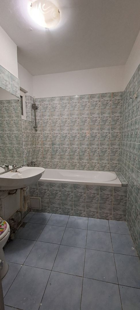 Apartament 3 camere Pantelimon, bloc reabilitat, statii stb si metrou - Poză 11