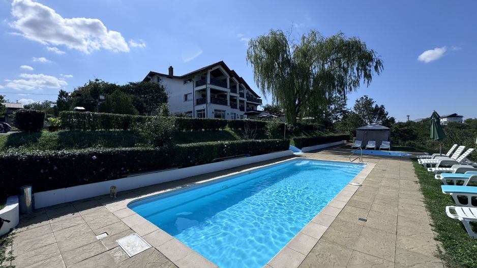 Hotel 20 camere Delta Dunarii 50 m deschidere teren 6000 mp acces auto - Poză 37