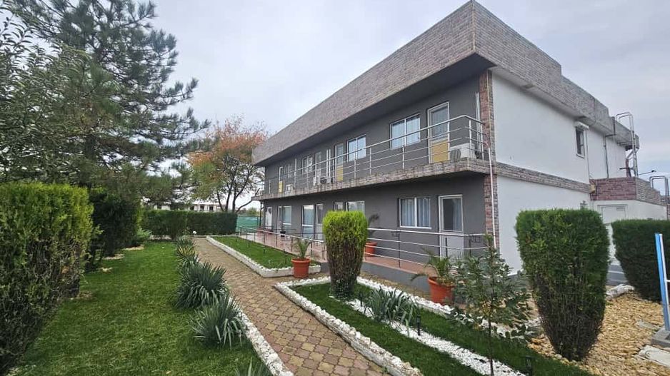 Pensiune de vanzare in Venus - Poză 8