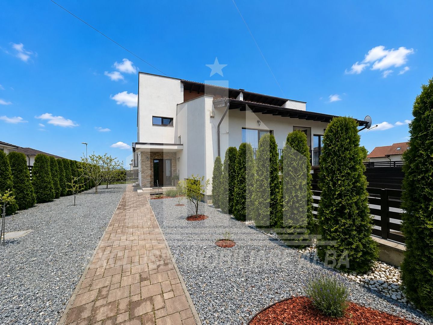 Casa tip duplex | 208 mp | 397 mp teren | Toate utilitatile | Cetate - Poză 1
