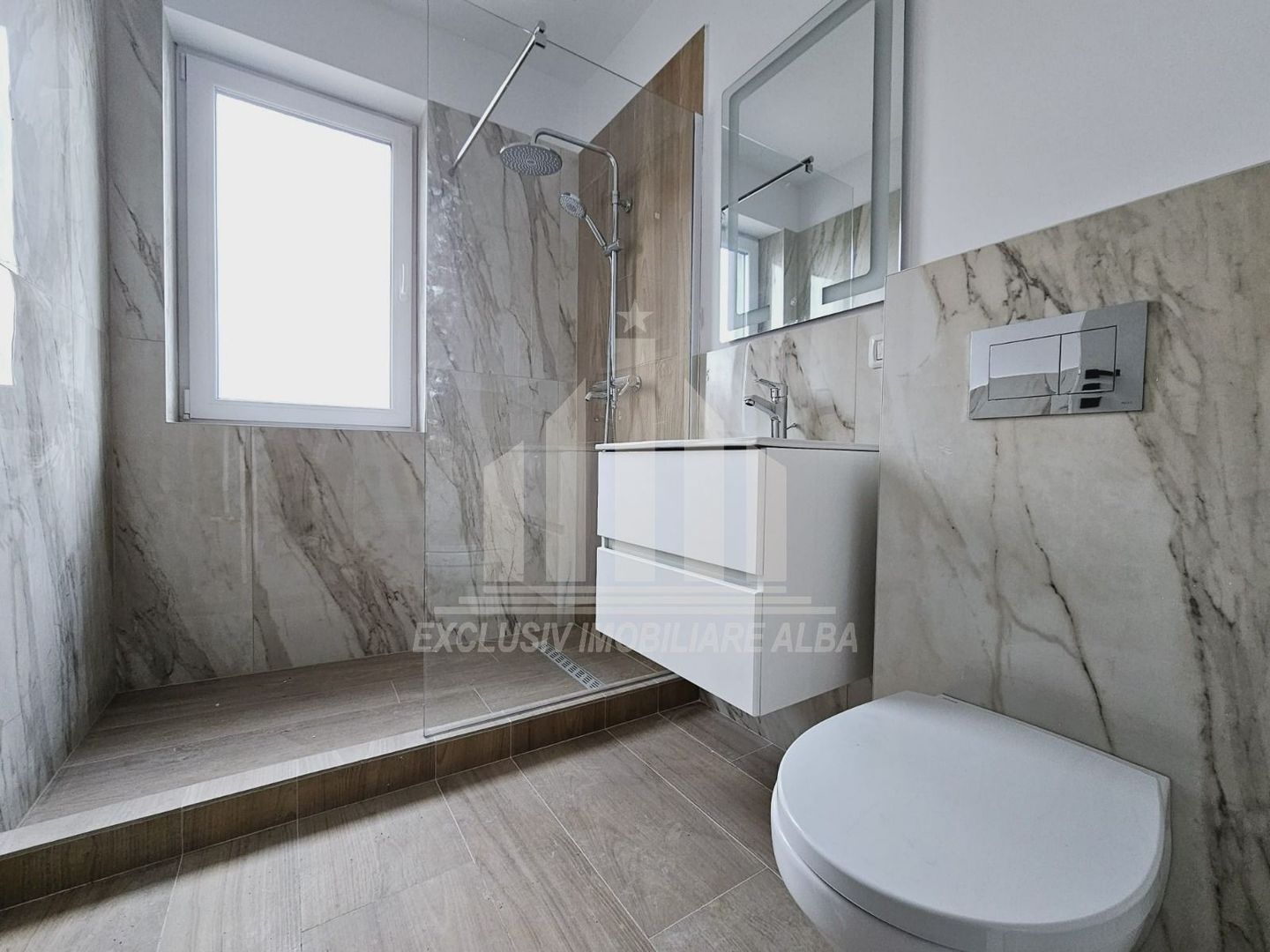 Apartament cu 3 camere decomandate, Alba-Micesti - Poză 7