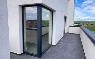 Penthouse superb finisat la CHEIE- Terasa 70mp- vedere panoramica - Poză 4