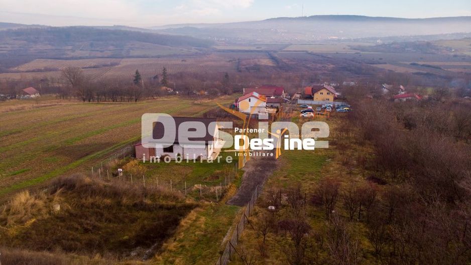 Casă individuală 3 camere 75 mp P+POD 570 mp teren - Poză 2