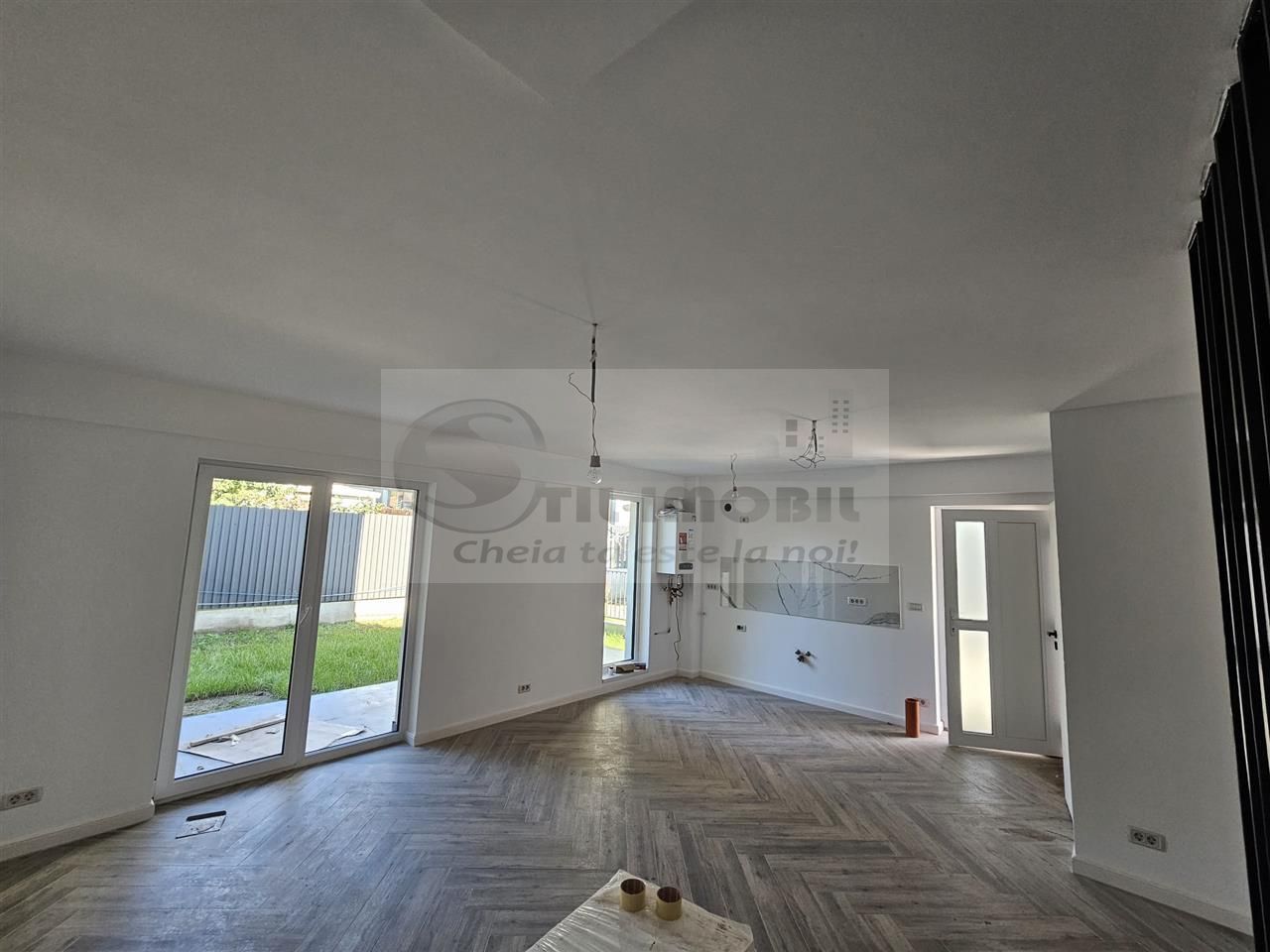 Apartament exclusivist dispus P+1E  - 82mp - Poză 2