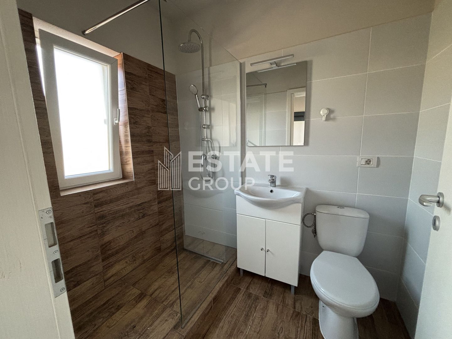 Duplex cu 4 camere in Mosnita Noua - Poză 12