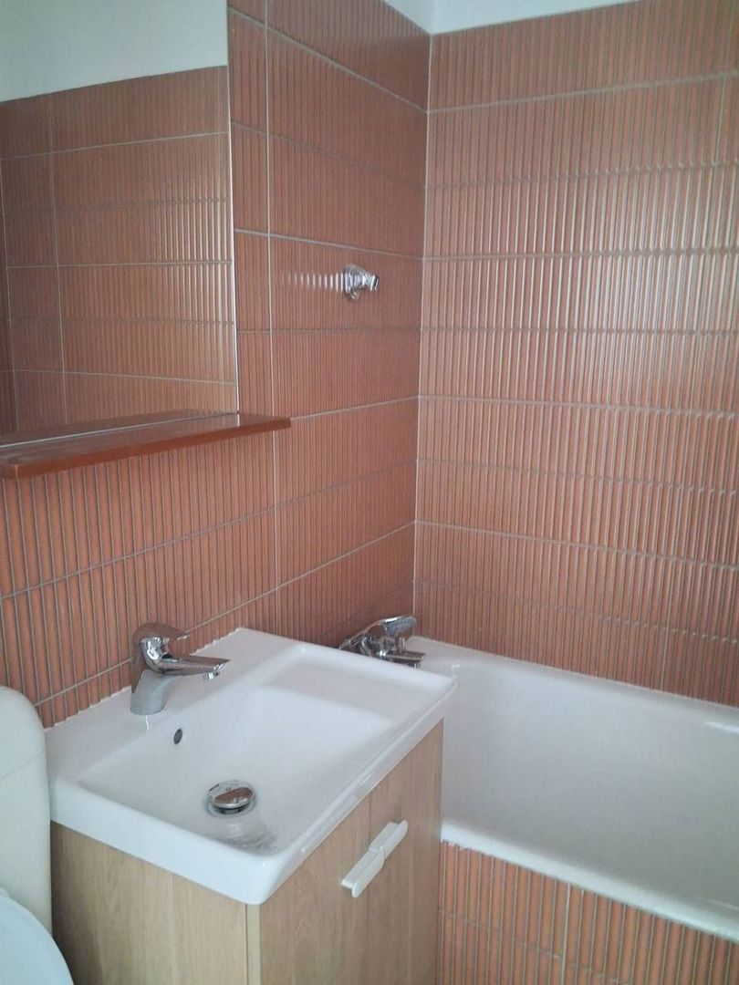 Apartament 3 camere de vanzare - Poză 9