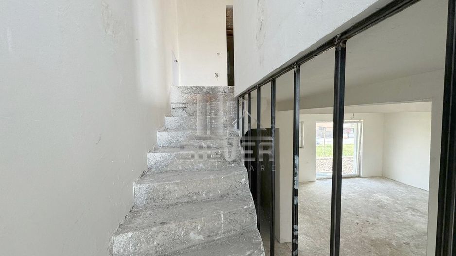 Casa  tip duplex/Zona strazii Urusagului. - Poză 10