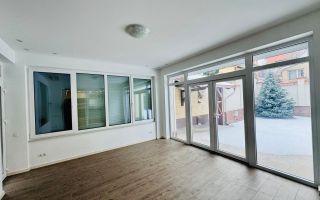 Chirie, casă, 5 camere, str. Frumoasa, Centru - Poză 5