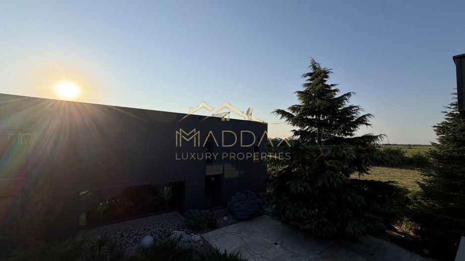 Vila Exclusivista *2223mp teren* / Piscina proprie / 5 garaje / Otopeni - Poză 31