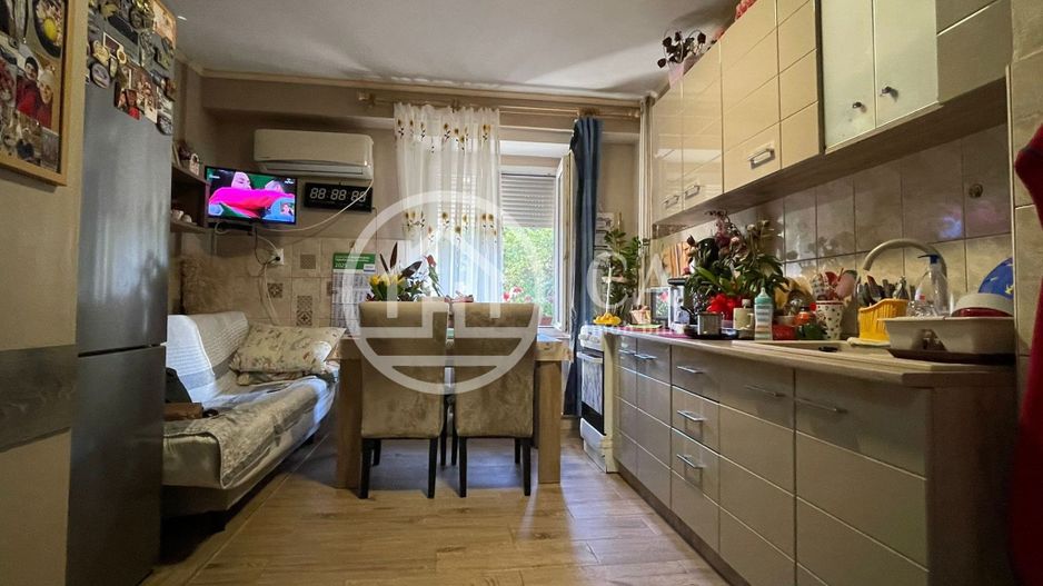 Apartament de vanzare cu 3 camere in Rogerius, Oradea - Poză 8