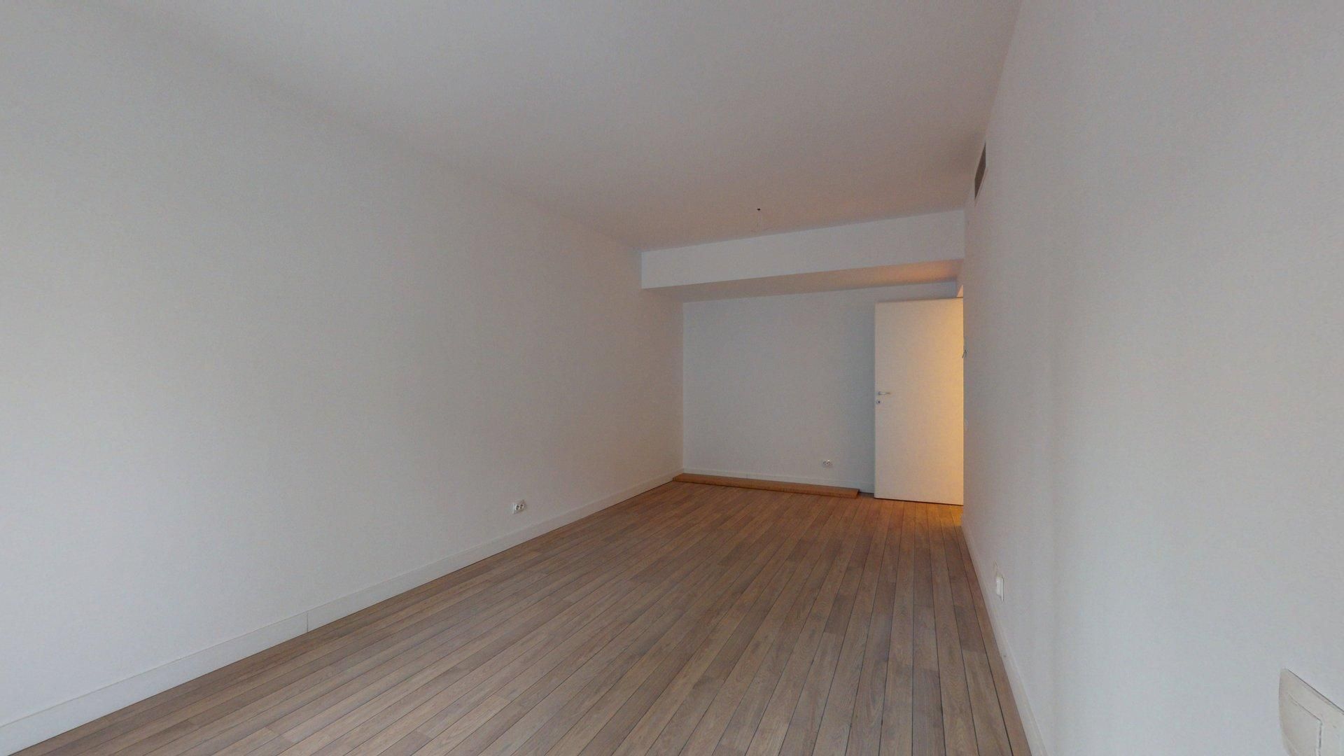 Garsoniera etaj 1/12 plus parcare subterana 13 Septembrie - Panduri - Poză 5