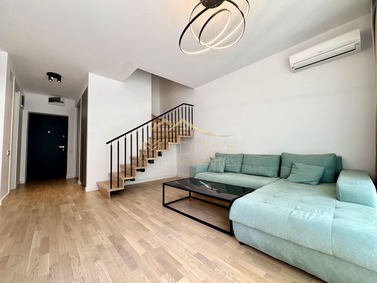 Vila cu 5 camere / 2 locuri de parcare / Pipera - Poză 1