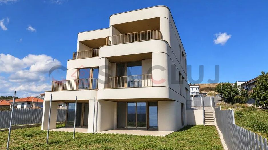 Casa zona Voronet - View superb spre oras - Poză 1