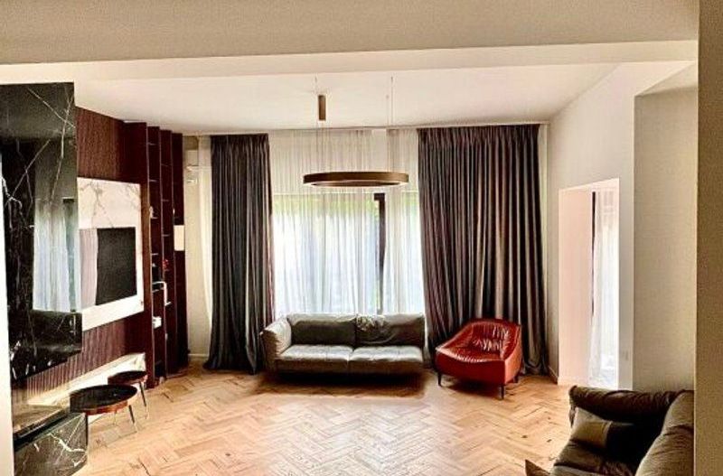 vila 7 camere in complex residential Pipera - Poză 18