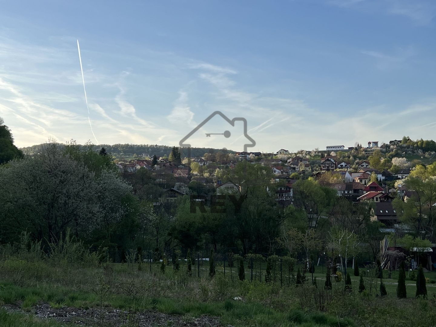 Teren 1250  mp de vânzare în Cisnădioara foarte aproape de asfalt/PUZ - Poză 2