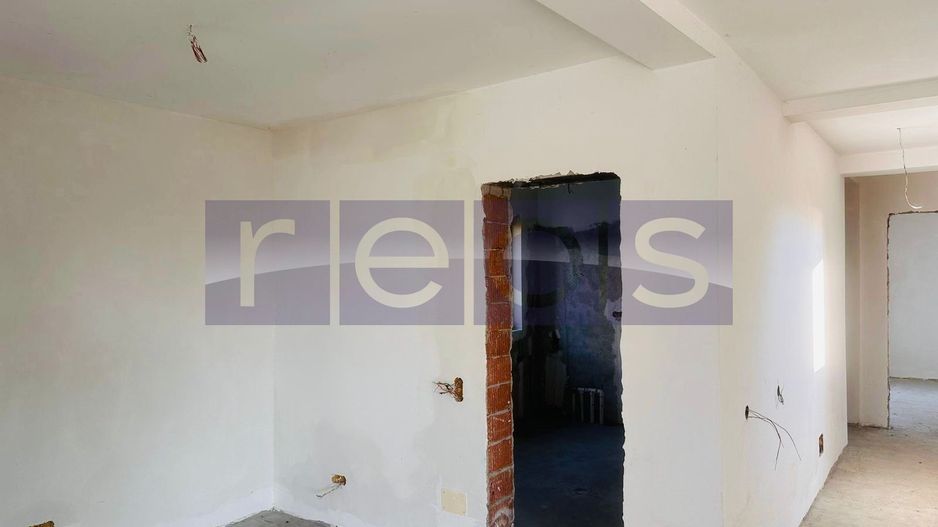VILA DE VANZARE IN COMPLEX REZIDENTIAL | CREVEDIA | 4 CAMERE - Poză 12